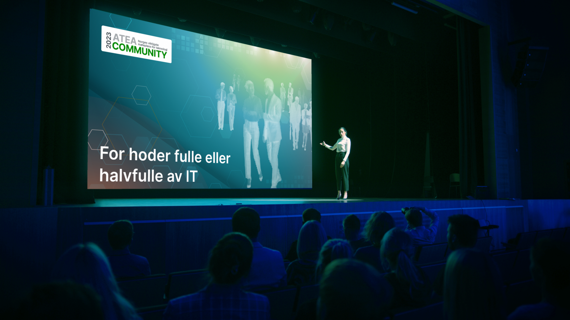 Atea Community sitt konseptbilde på en stor skjerm i et lokale